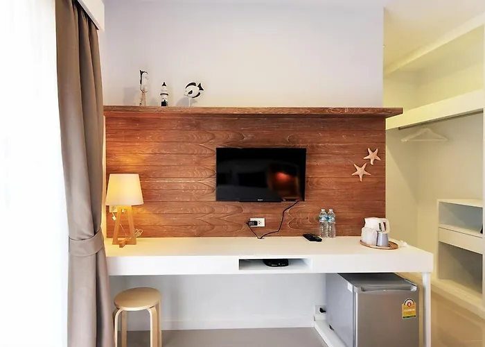 Chill House At Naiyang